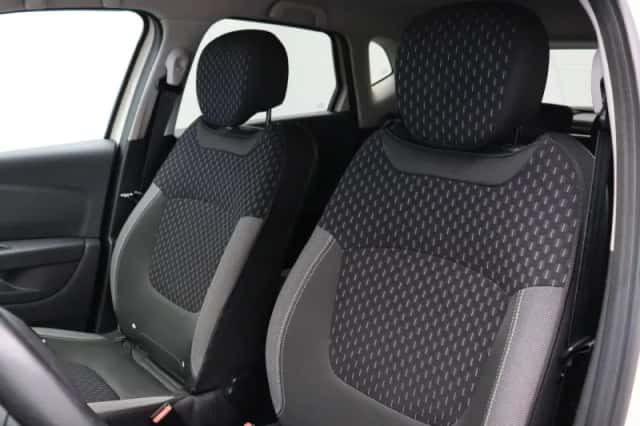 Renault Captur (2018) thumbnail 34