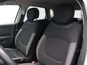 Renault Captur (2018) thumbnail 34