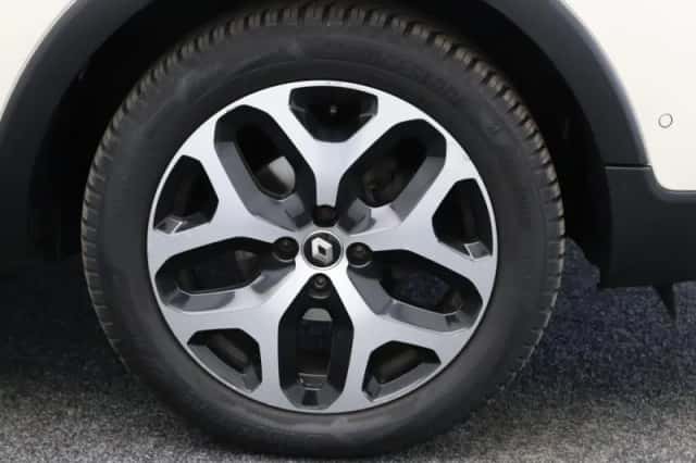 Renault Captur (2018) thumbnail 37
