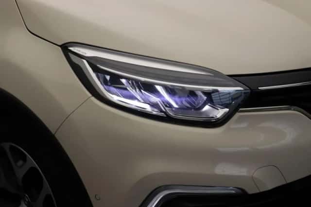 Renault Captur (2018) thumbnail 39