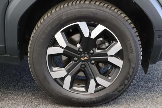 Dacia Duster (2025) thumbnail 41