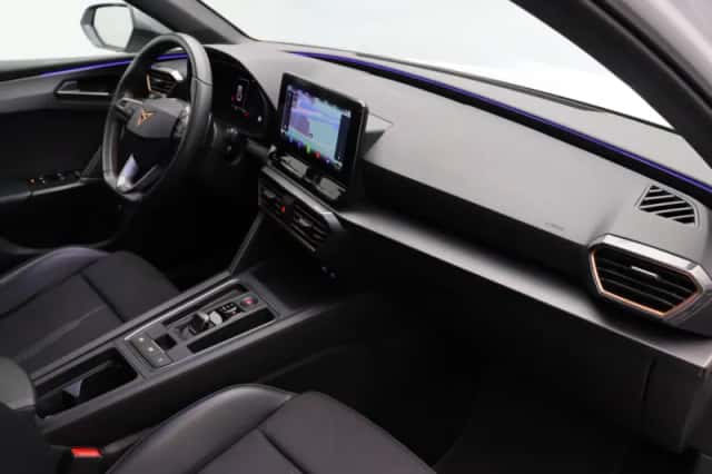 CUPRA Leon Sportstourer (2021) thumbnail 15