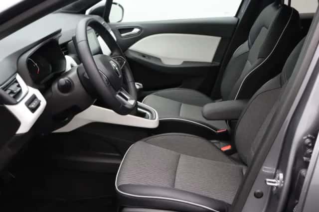 Renault Clio (2023) thumbnail 15