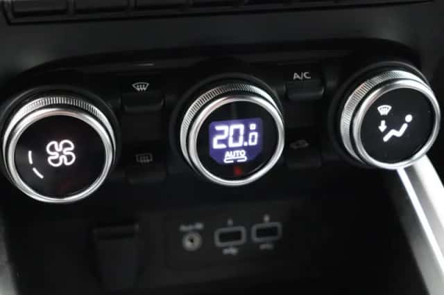 Renault Clio (2023) thumbnail 27