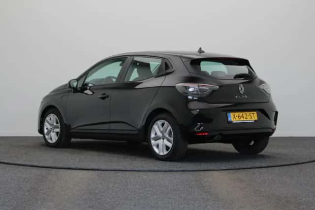 Renault Clio (2024) thumbnail 2