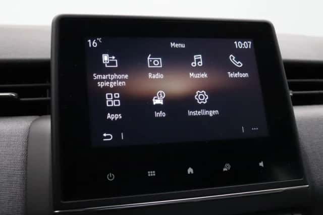 Renault Clio (2024) thumbnail 30