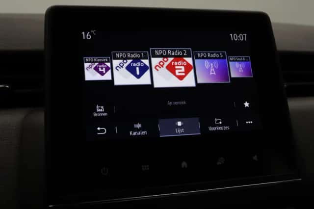 Renault Clio (2024) thumbnail 31
