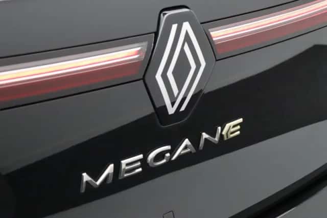 Renault Mégane E-Tech (2023) thumbnail 6
