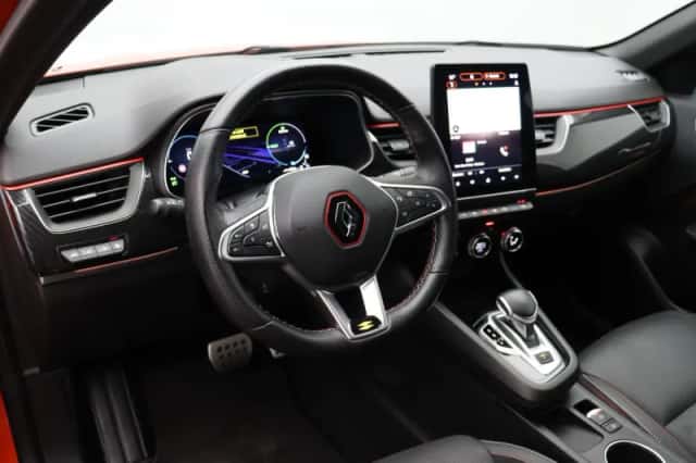 Renault Arkana (2023) thumbnail 17