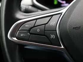 Renault Captur (2021) thumbnail 22