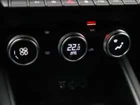 Renault Captur (2021) thumbnail 32