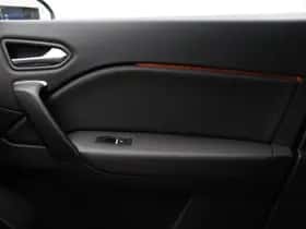 Renault Captur (2021) thumbnail 39