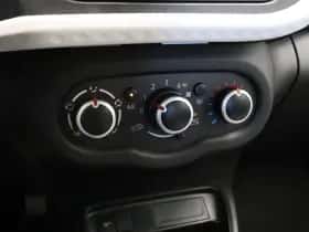 Renault Twingo (2021) thumbnail 28