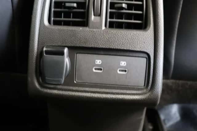 Renault Captur (2025) thumbnail 4
