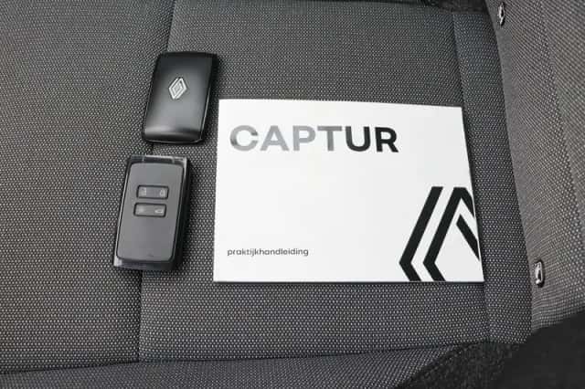 Renault Captur (2025) thumbnail 39