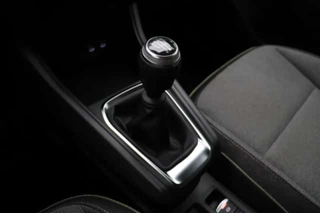 Renault Captur (2024) thumbnail 18