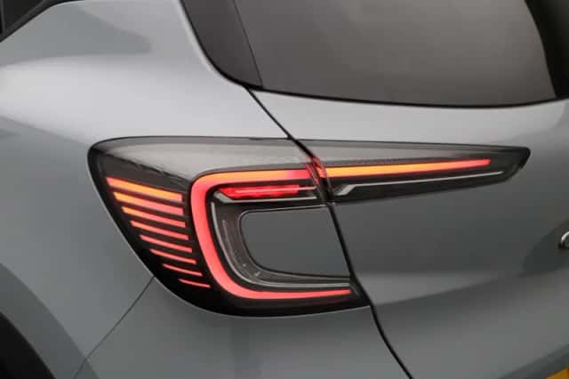 Renault Captur (2024) thumbnail 31