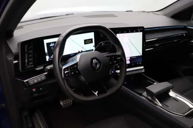 Renault Austral (2023) thumbnail 18