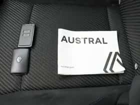 Renault Austral (2023) thumbnail 40