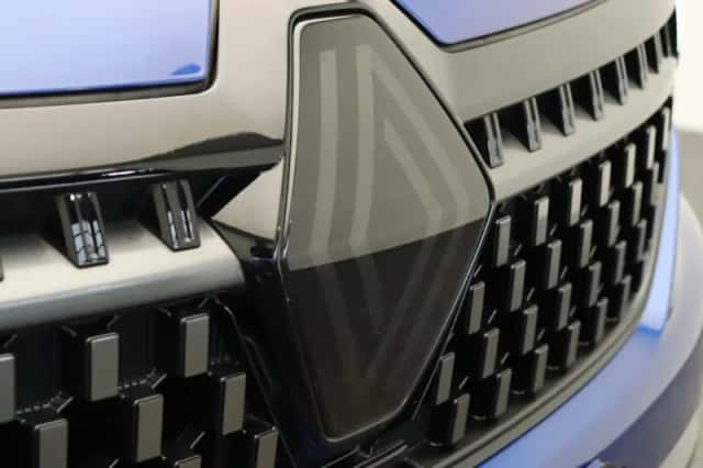 Renault Austral (2023) thumbnail 50
