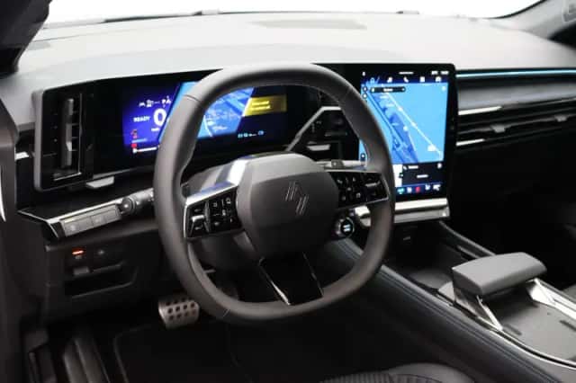 Renault Austral (2025) thumbnail 18