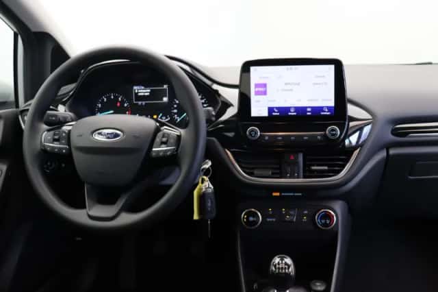 Ford Fiesta (2020) thumbnail 4