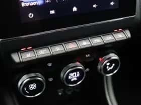 Renault Captur (2021) thumbnail 33