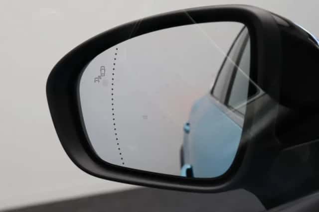 Renault Captur (2021) thumbnail 47