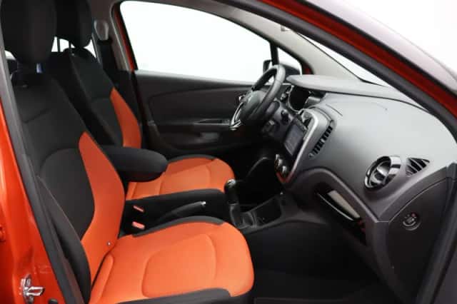 Renault Captur (2017) thumbnail 14