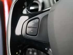 Renault Captur (2017) thumbnail 20