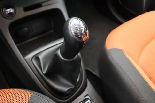 Renault Captur (2017) thumbnail 26