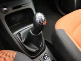 Renault Captur (2017) thumbnail 26