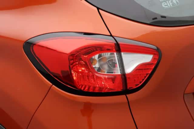 Renault Captur (2017) thumbnail 35