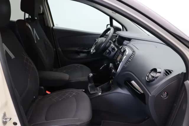 Renault Captur (2013) thumbnail 14