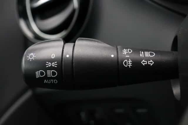 Renault Captur (2013) thumbnail 22