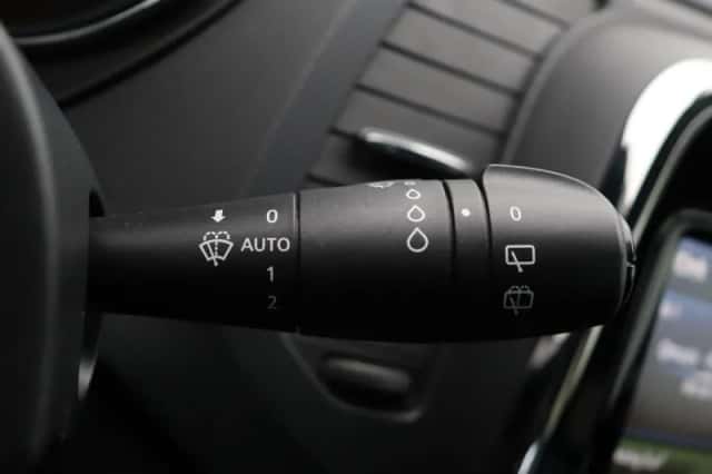 Renault Captur (2013) thumbnail 23