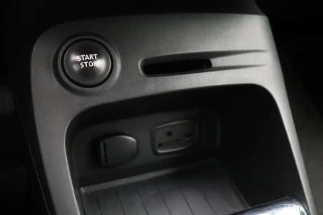 Renault Captur (2013) thumbnail 28