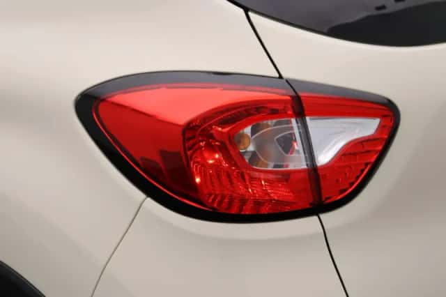 Renault Captur (2013) thumbnail 36
