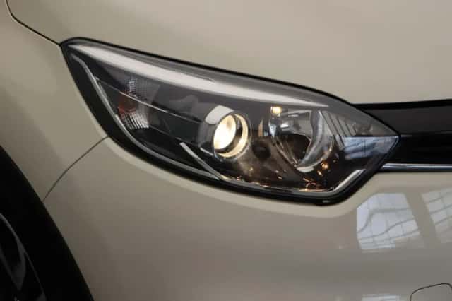 Renault Captur (2013) thumbnail 41