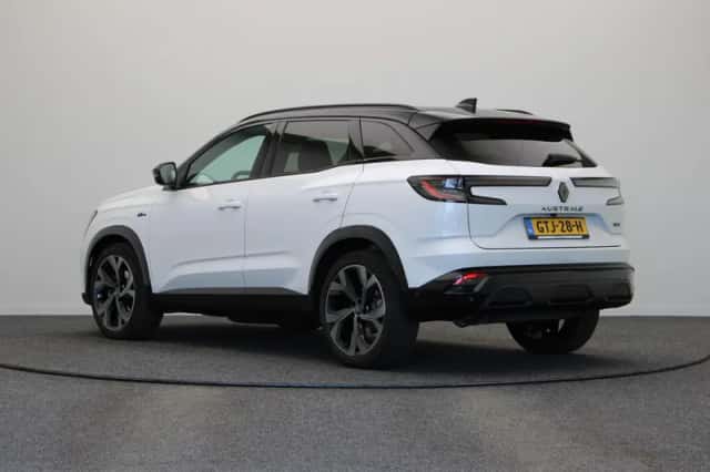 Renault Austral (2024) thumbnail 2