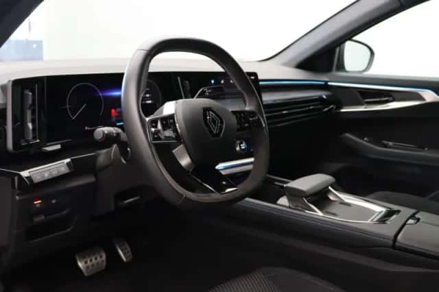 Renault Austral (2024) thumbnail 12