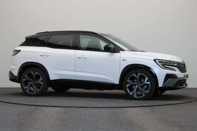 Renault Austral (2024) thumbnail 6