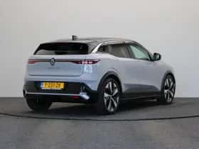 Renault Mégane E-Tech (2023) thumbnail 11