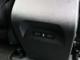 Renault Mégane E-Tech (2023) thumbnail 4