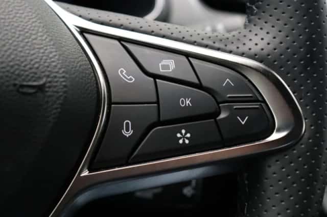 Renault Captur (2024) thumbnail 22
