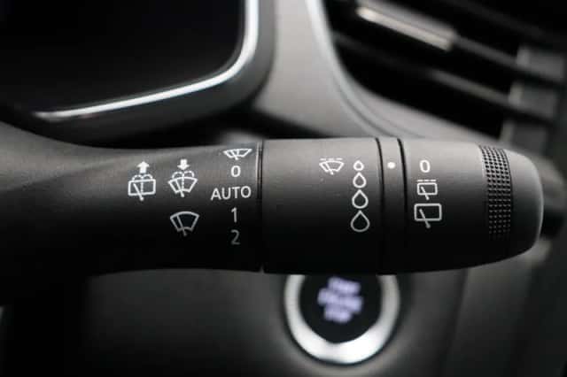 Renault Captur (2024) thumbnail 24