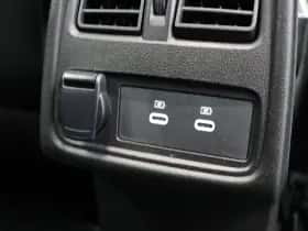 Renault Captur (2024) thumbnail 4
