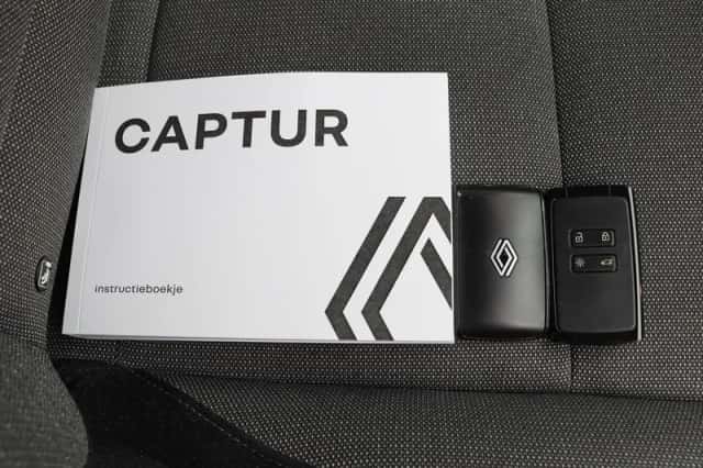 Renault Captur (2024) thumbnail 40
