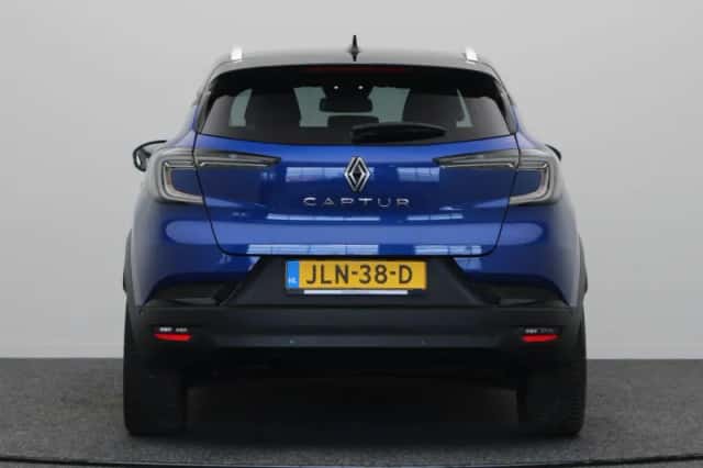 Renault Captur (2024) thumbnail 7