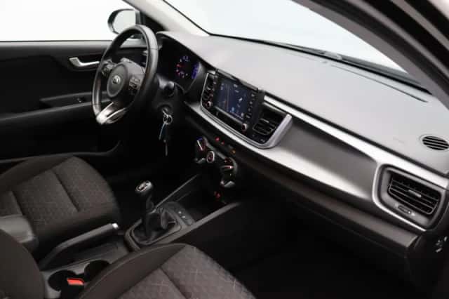 Kia Rio (2020) thumbnail 11